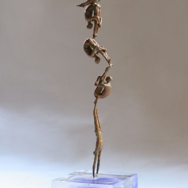 Claire Fontana - Plongeon - bronze et verre - 14 x 14 x 35 cm - 1600 €