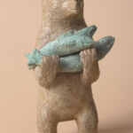 Sophie Verger – L’ours aux trois poissons – Bronze – 27 x 15 x 11 cm – 2700 €