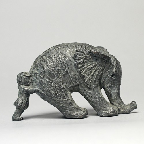 Sophie Verger - Louise et son éléphant - bronze - 12 x 4 x 7 cm - 980 €