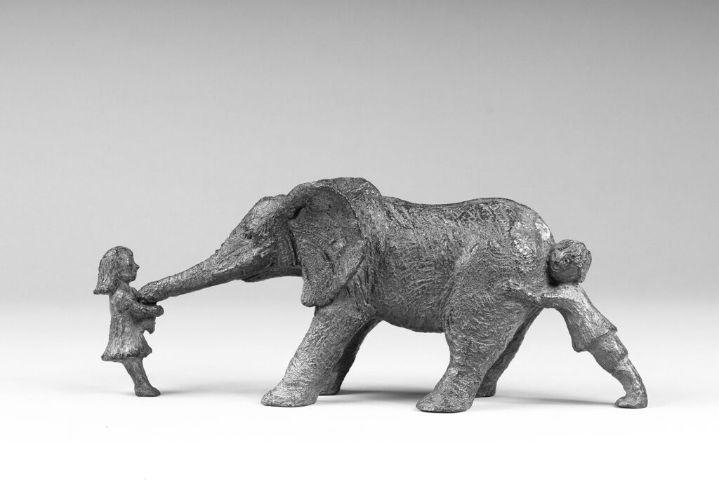 Sophie Verger - Deux enfants et un éléphanteau - Bronze - 14 x 36 x 8 cm - 3200€
