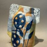 Mollie Brotherton - Pavot - céramique, pièce unique - 20 x 20 x 5 cm - 170 €