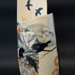 Mollie Brotherton - Vase des moineaux - Céramique d'art, pièce unique - 45 x 25 x 10 cm - 440 €