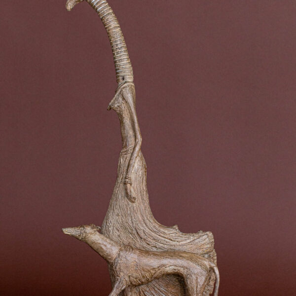 Sophie Verger - Girafe et son lévrier - bronze - 62 x 33 x 15 cm - 4100 €